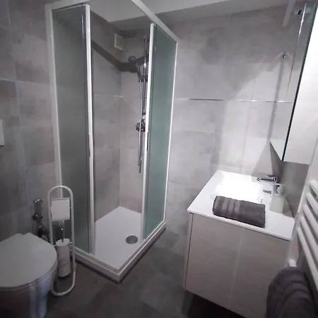 Entierement Renove Cote Avec Garage Рокебрюн — Кап-Мартен