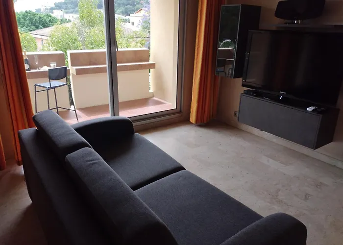 Entierement Renove Cote Avec Garage شقة